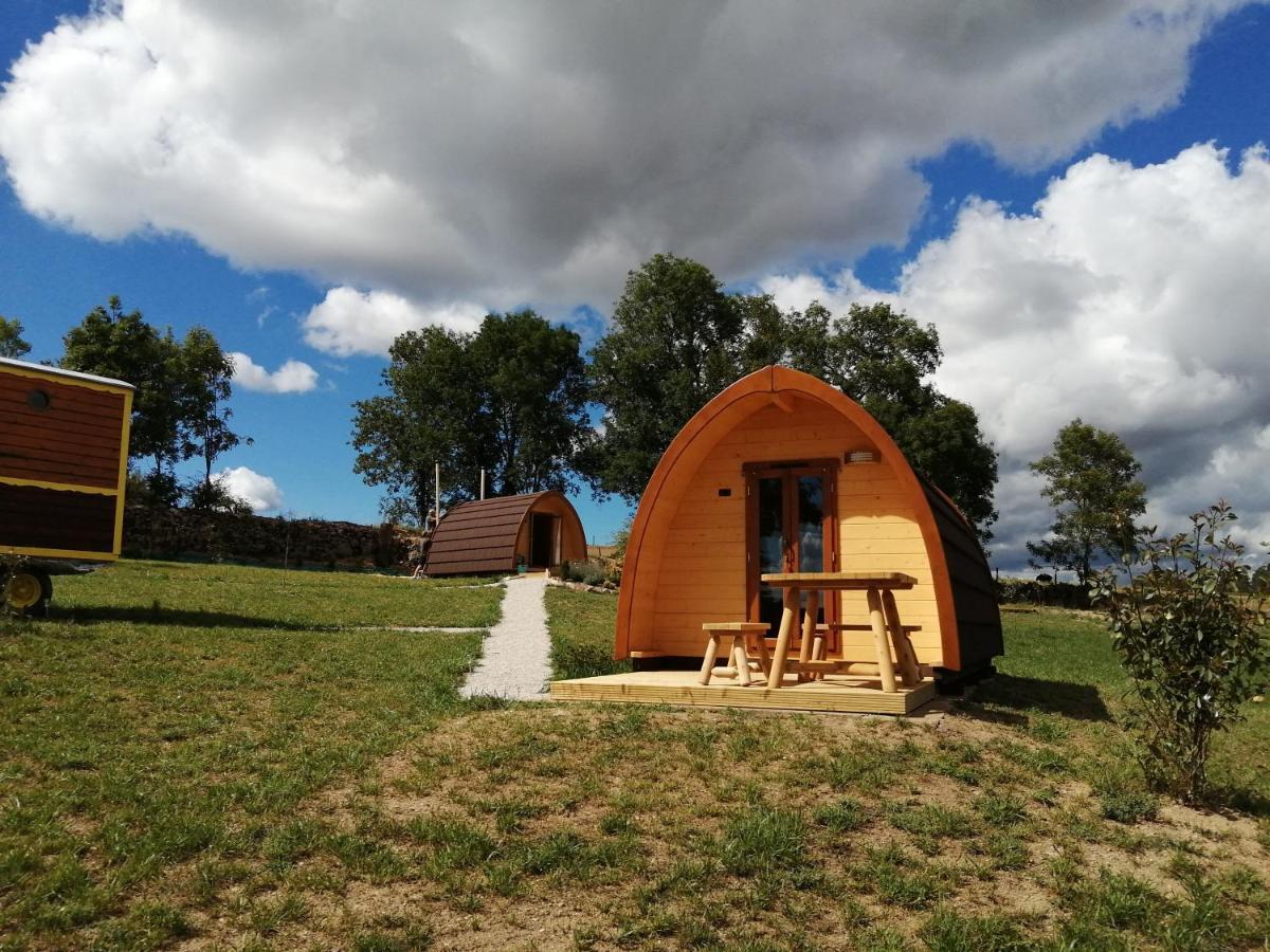 Les Roulottes De La Ferme Des Chanaux Saint-Julien-d'Ance Esterno foto