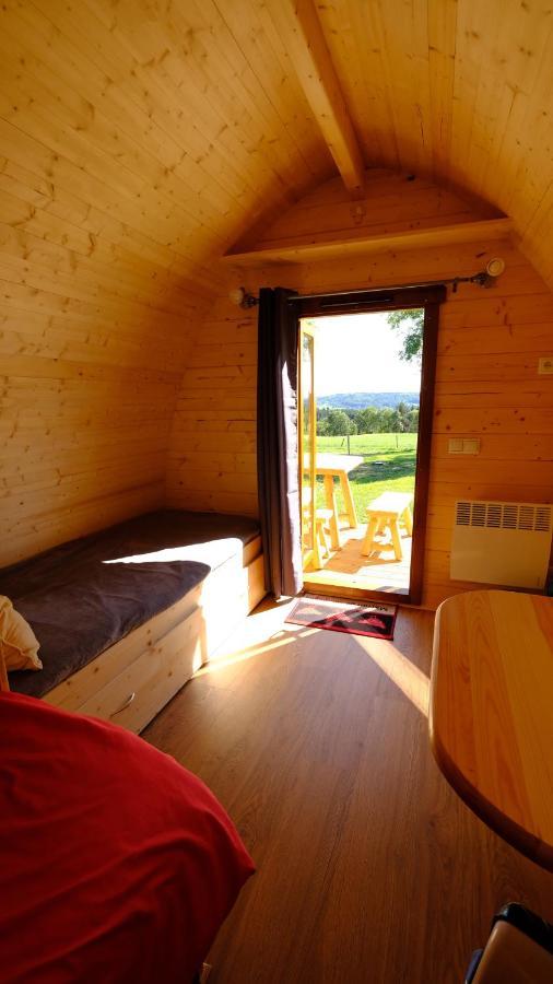 Les Roulottes De La Ferme Des Chanaux Saint-Julien-d'Ance Esterno foto