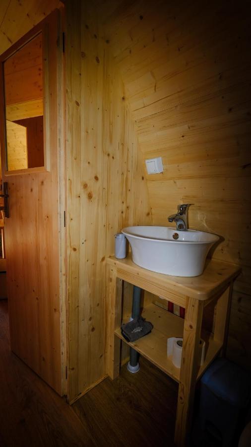 Les Roulottes De La Ferme Des Chanaux Saint-Julien-d'Ance Esterno foto