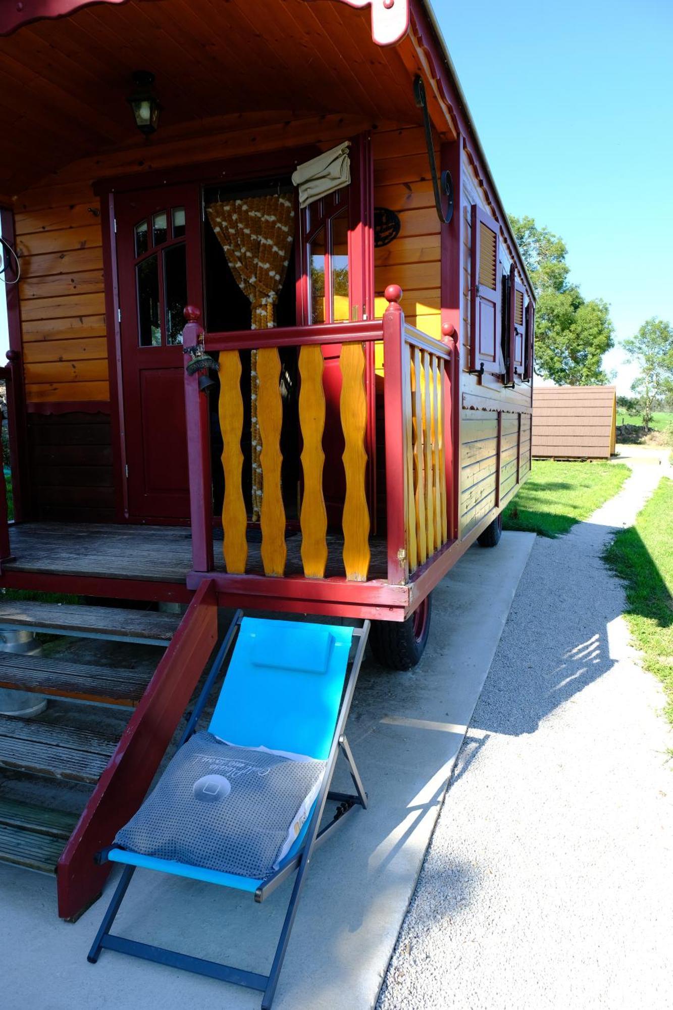 Les Roulottes De La Ferme Des Chanaux Saint-Julien-d'Ance Esterno foto